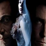 La locandina del film The Prestige, con gli attori Christian Bale, Hugh Jackman e Scarlett Johansson in evidenza