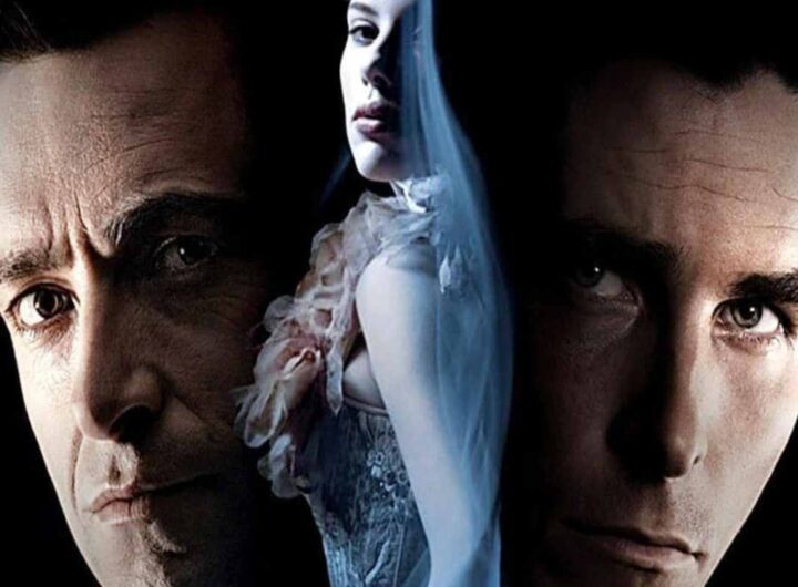 La locandina del film The Prestige, con gli attori Christian Bale, Hugh Jackman e Scarlett Johansson in evidenza