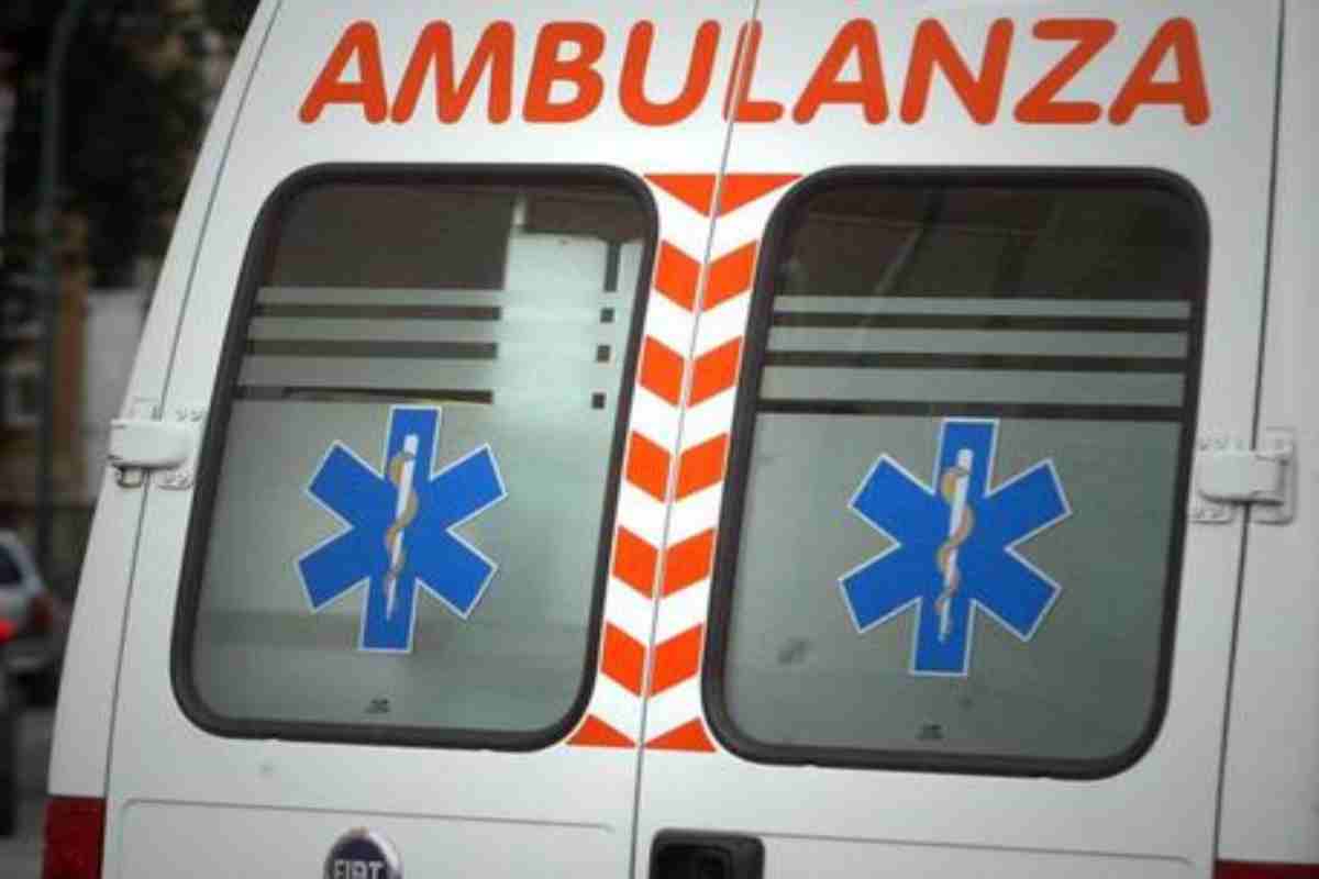 Un'ambulanza in servizio