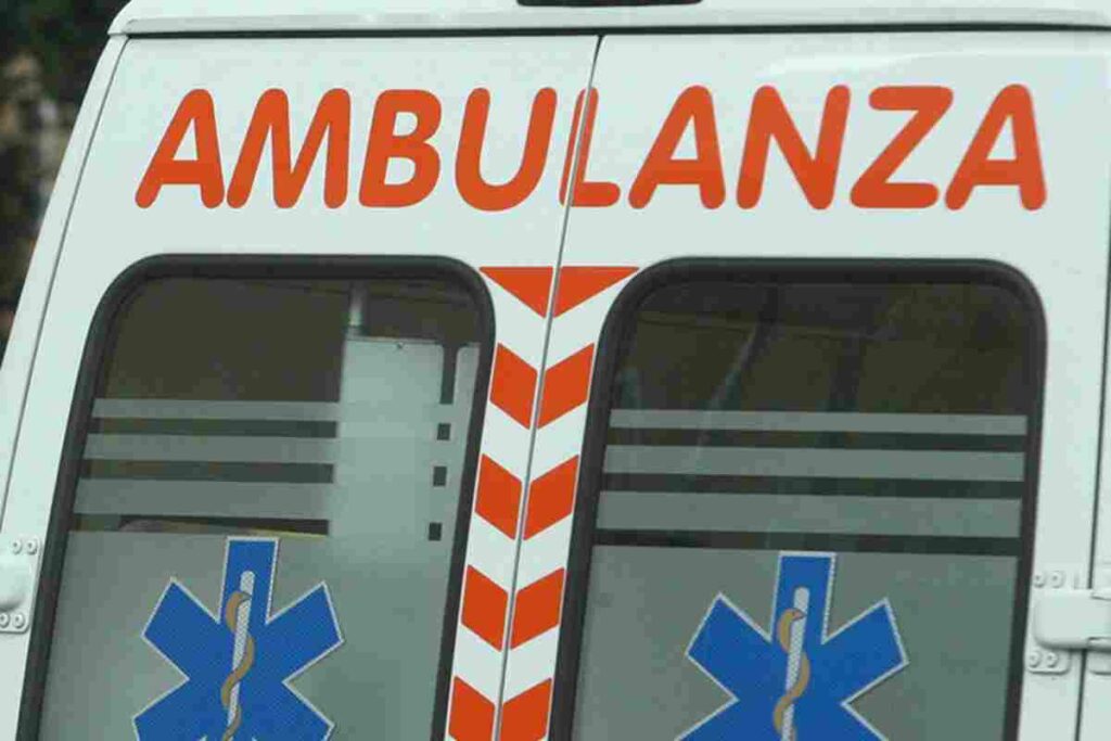 Un'ambulanza