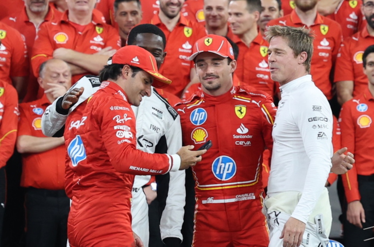 brad pitt selfie con sainz e leclerc