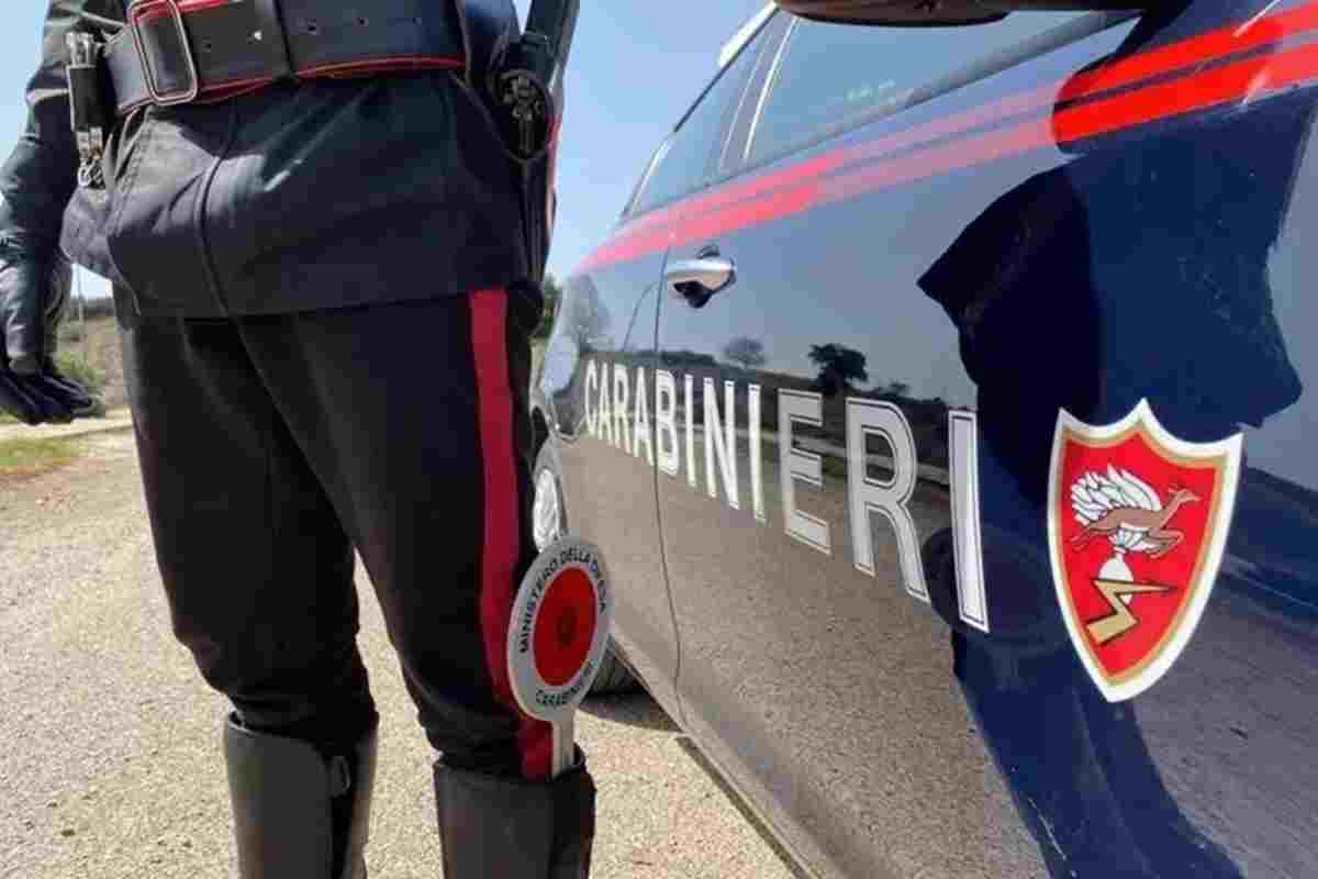 Una volante dei carabinieri