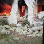 Casa in fiamme a Gaza, foto ripresa dai social sulla Washington Post