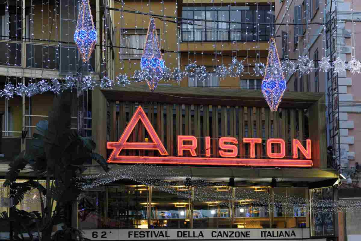 L'entrata del teatro Ariston a Sanremo