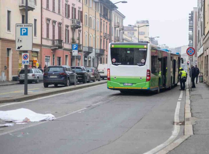 Il bus ch ha investito la giovane a Cremona