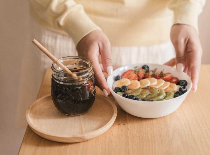 una colazione con yogurt