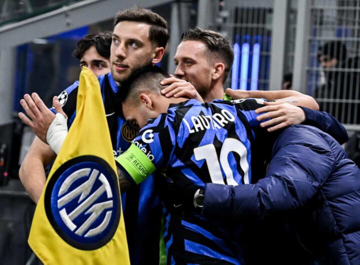 lautaro festeggia dopo il gol in inter monaco