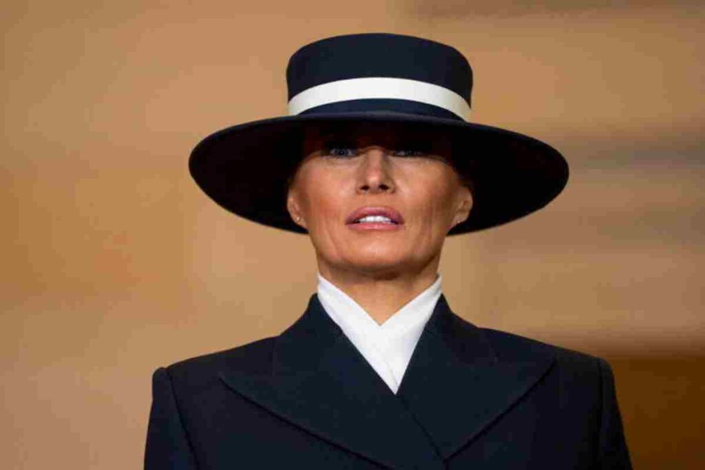 Il cappello di Melania Trump alla Casa Bianca