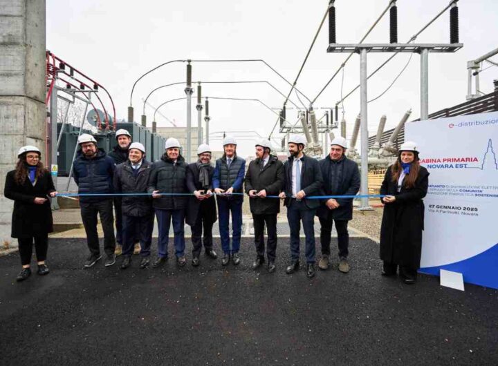 L'inaugurazione della nuova cabina Enel