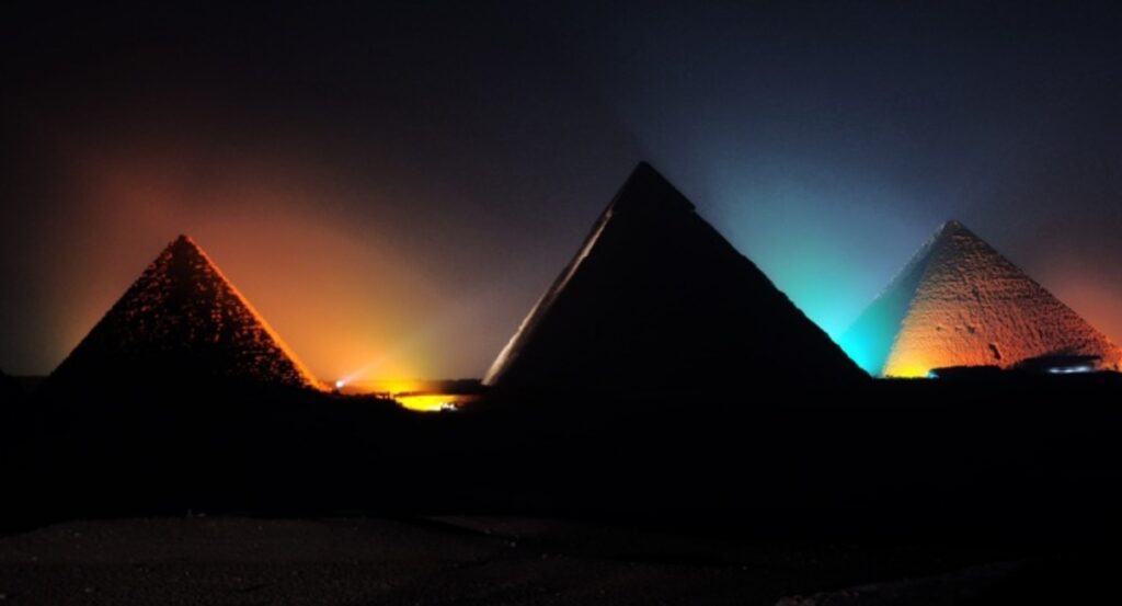 piramidi di giza al tramonto