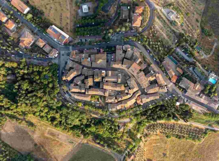 il borgo di Saturnia visto dall'alto