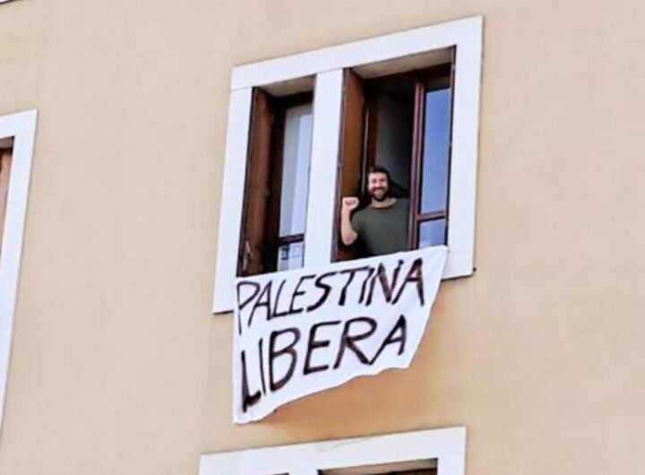 Giulio Tonincelli e lo striscione per la palestina