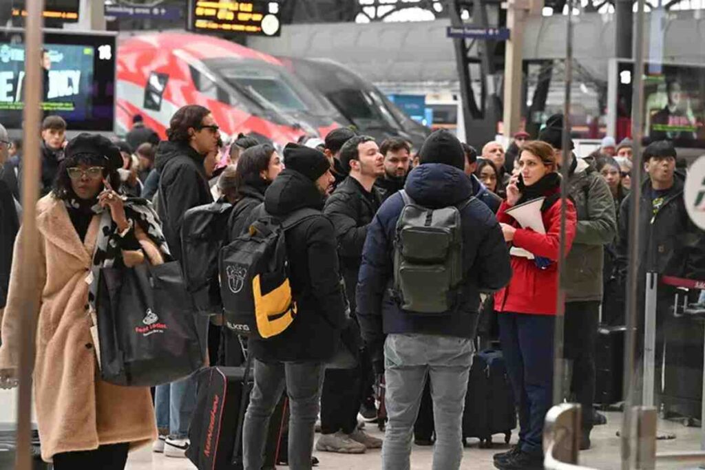 Un po' di sano caos in una stazione dei treni