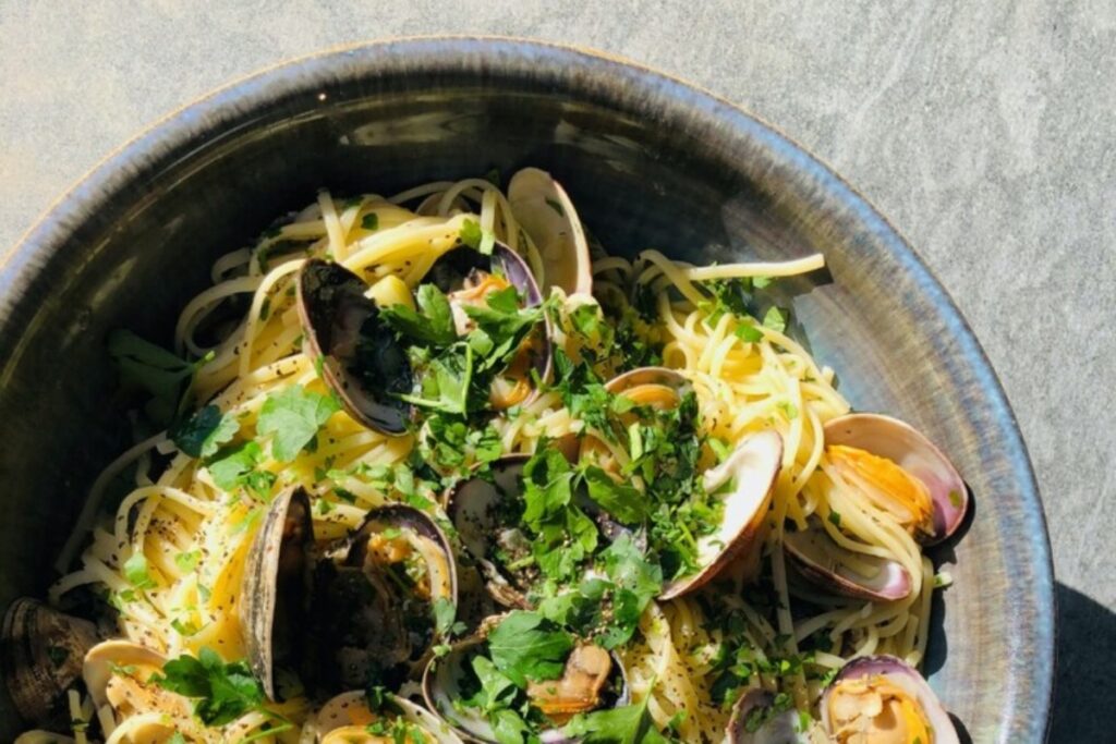 vongole nel piatto