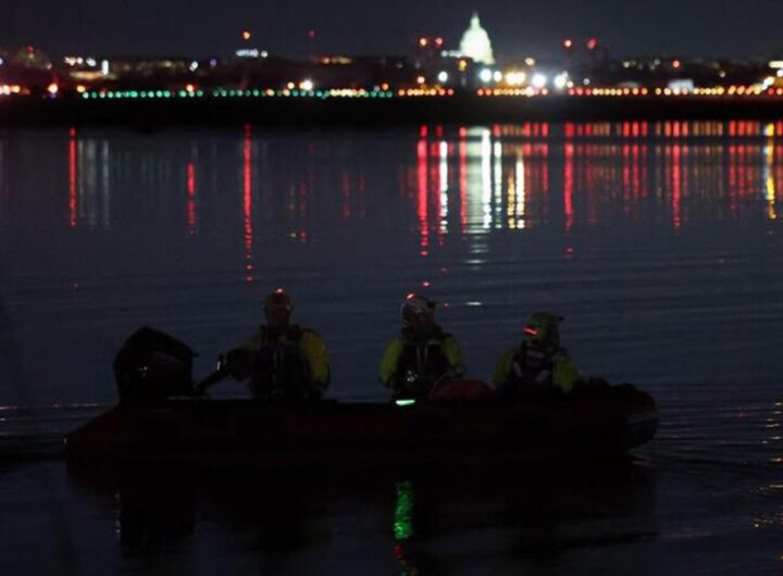 washington sul fiume potomac dopo il disastro aereo