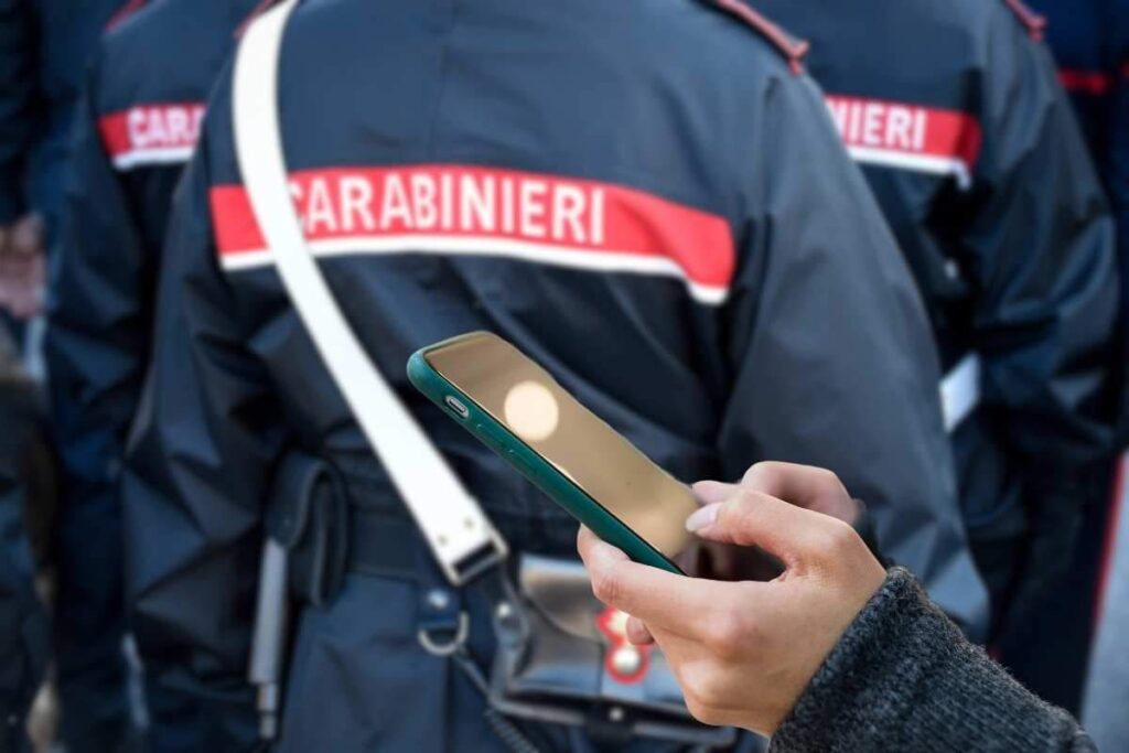 SMS dei Carabinieri risparmi a rischio