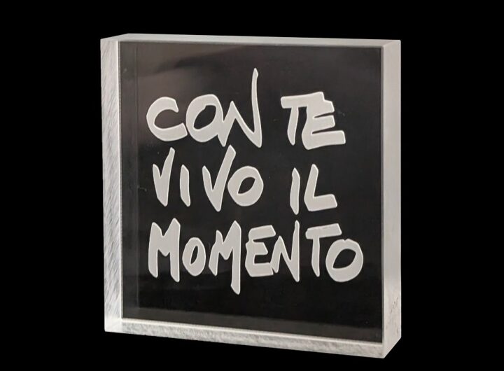 W.O.T. con la frase d'amore personalizzata