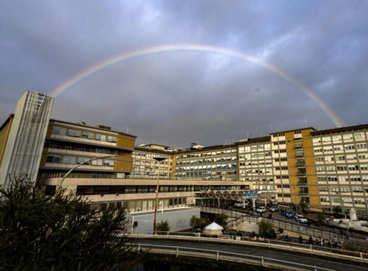 L'arcobaleno spuntato al Gemelli