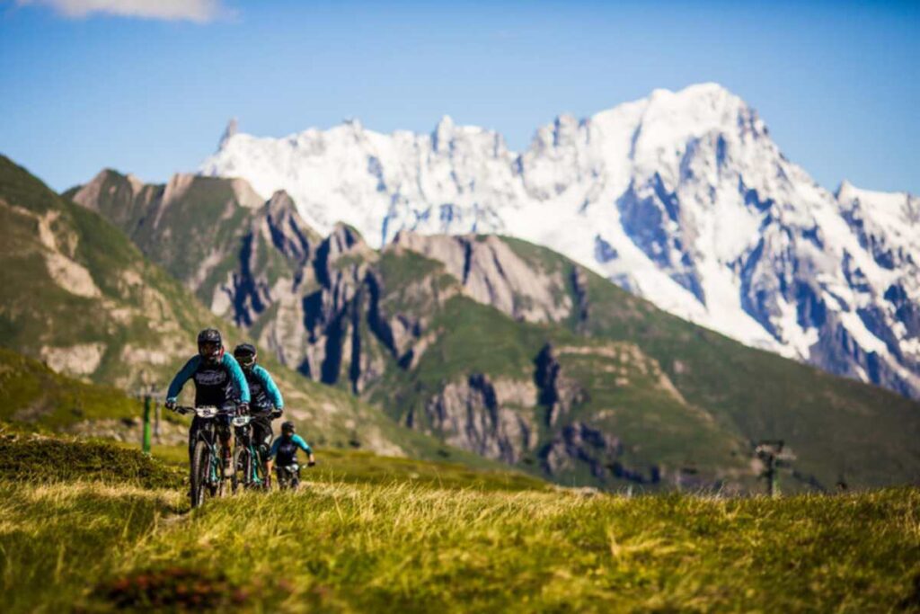 andare in mountain bike in montagna