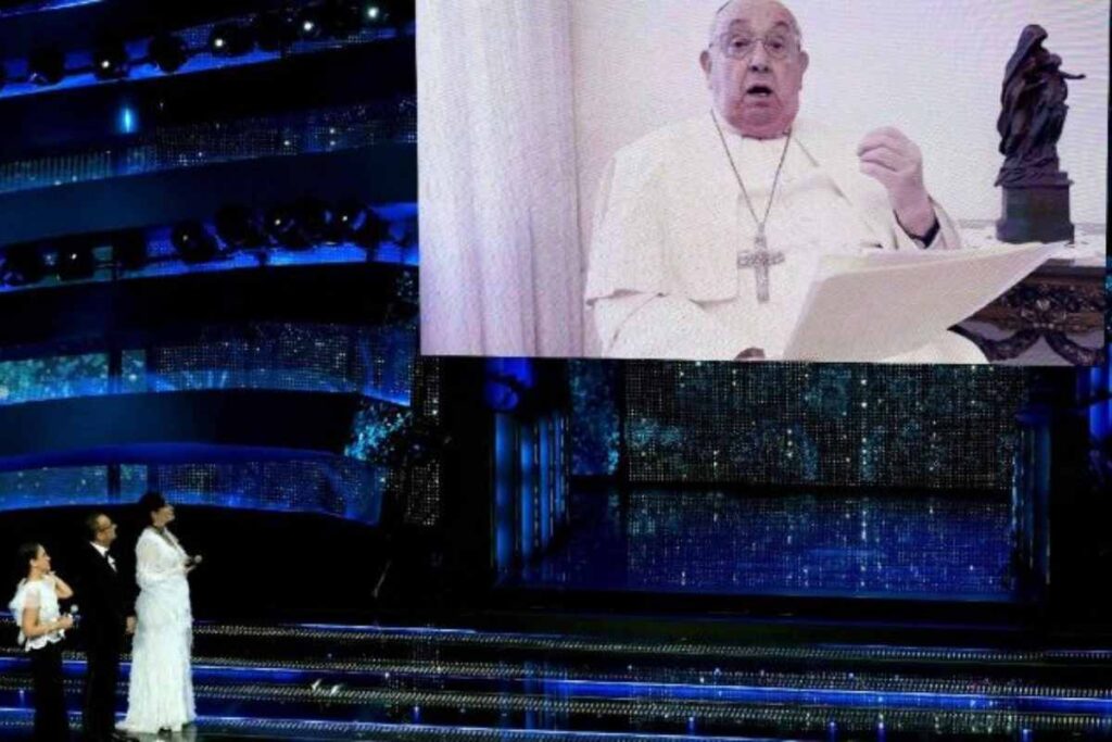 il video di papa francesco a sanremo