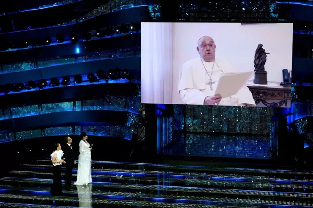 Papa Francesco e il video messaggio trasmesso al festival di Sanremo