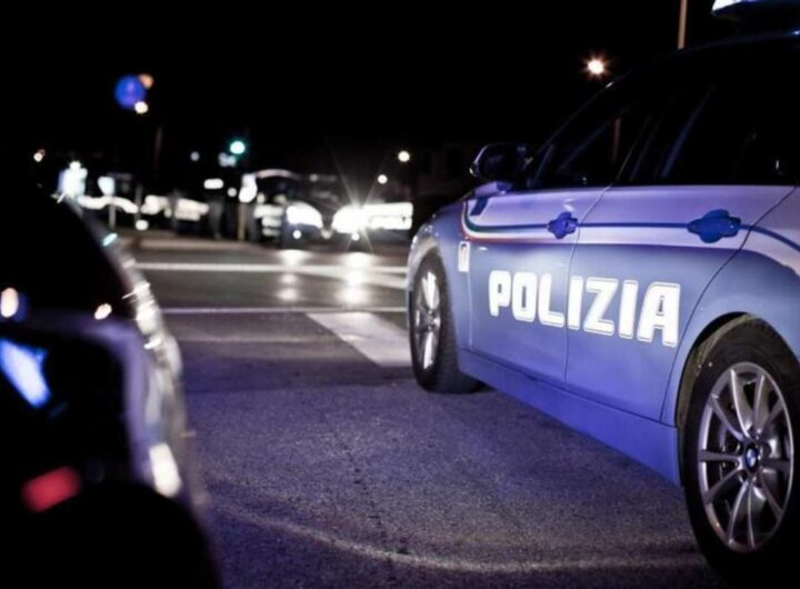 auto della polizia