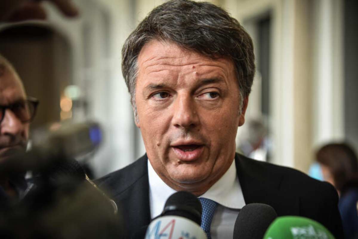 renzi parla di democrazia durante una intervista