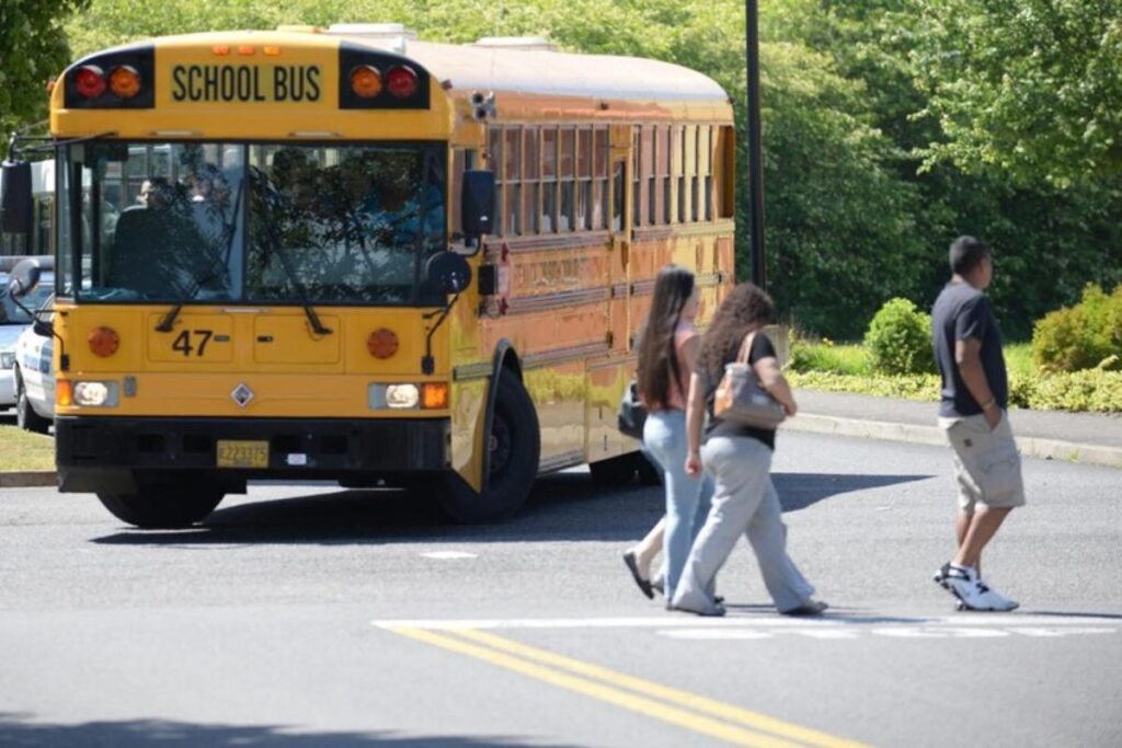 uno scuola bus