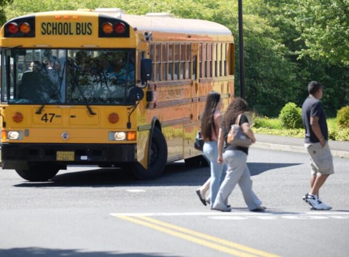 uno scuola bus