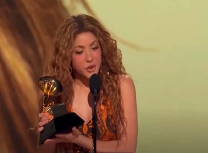 Shakira riceve il Grammy Awards