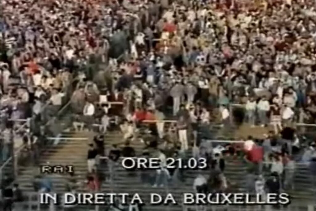 La diretta dallo stadio Heysel durante i momenti della tragedia