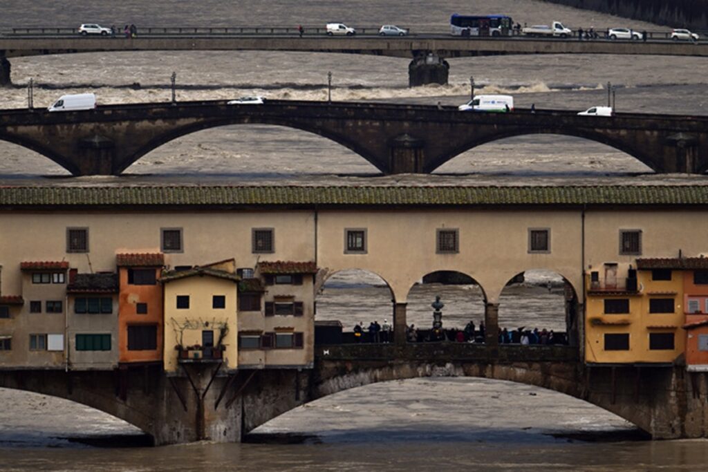 L'Arno in piena