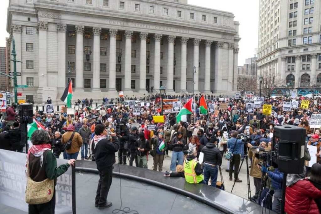 Studenti protestano Columbia University