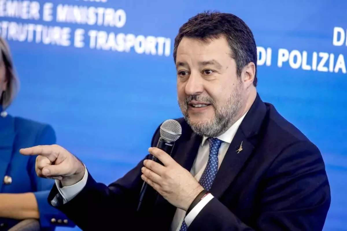 Salvini parla di Macron