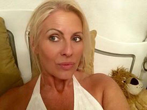 Juney Smith, 52 anni, regina cougar "Ho avuto 250 toy boy"02 Bl