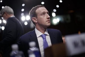 Cambridge Analytica, Zuckerberg: "Violati anche i miei dati" (foto Ansa)
