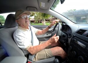Anziani al volante, arriva assicurazione SerenEtà di Sara