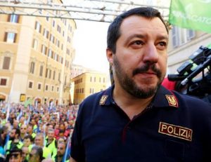 Salvini può arrestare? Un ministro non può mai: si chiama libertà (foto Ansa)