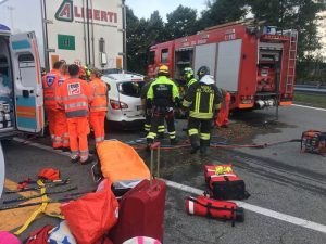 Ivrea: Elisa Perrot Minnot morta sull'A4 nell'auto schiacciata da un tir