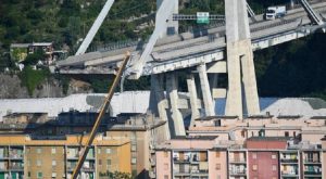 Ponte Morandi, decreto Genova fermo alla Ragioneria di Stato: "Giunta versione molto incompleta" (foto Ansa)