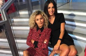 Eva Grimaldi racconta a Caterina Balivo i baci di Sean Penn