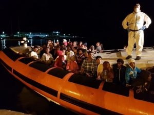 Lampedusa: sbarcati 70 migranti soccorsi da Guardia Costiera italiana. Malta ha detto di non avere navi
