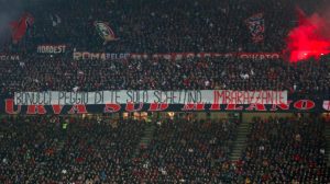 Bonucci: choruses and insults from Milan fans and banner: "You're like Schettino"