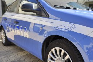 Monza, polizia sgomina banda rapinatori che colpivano autotrasportatori