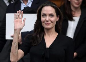 Angelina Jolie scende in campo: "Candidarmi per le presidenziali? Una volta avrei riso, ora..." (foto Ansa)