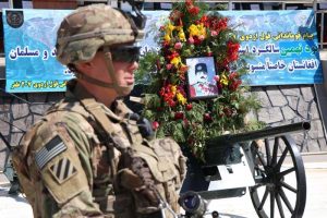 Donald Trump ritira i soldati anche dall'Afghanistan, dopo la Siria. E capo Pentagono si dimette