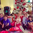 Wanda Nara breathtaking even at Christmas, the dress leaves everyone speechless. Videos and Instagram photos