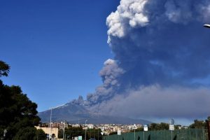 Aeroporto Di Catania Chiuso Settore 17 E 18 Febbraio Per Eruzione Etna