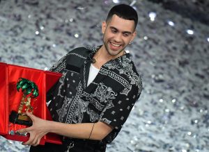 Sanremo 2019: Mahmood vince il Festival. Secondo Ultimo. Fischi dall'Ariston