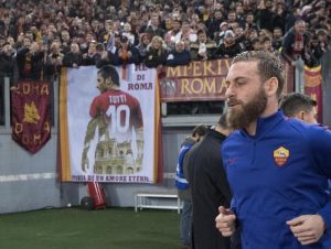 La Roma ai "capitani". Pieni poteri a Totti e De Rossi allenatore: la suggestione populista